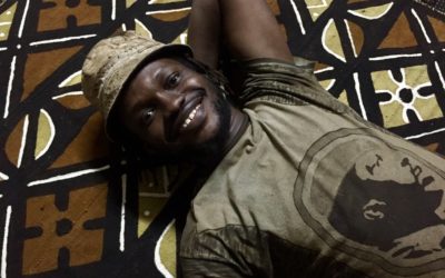 BOGOLAN avec l’artiste Idrissa Sanou.